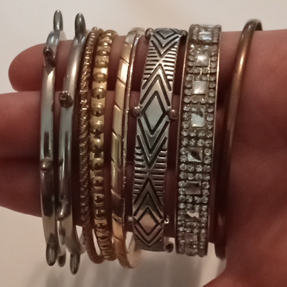#1127. 9 Piece Assorted Silver And Gold Toned, Rhinestone Bangle Bundle